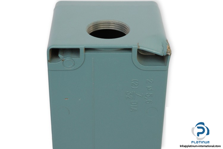telemecanique-XAP-M44-control-station-enclosure-(New)-1