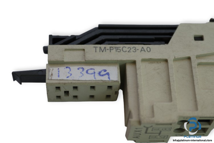 TM-F15C23-A0-terminal-block-(used)-1
