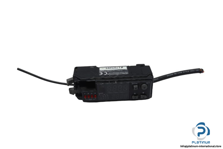 keyence-CZ-V21AP-amplifier-unit-(used)-1
