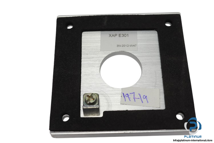 schneider-XAP-E301-drilled-front-plate-new-2