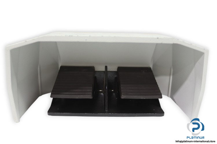 siemens-3SE2-932-1AA20-foot-switch-(new)-1
