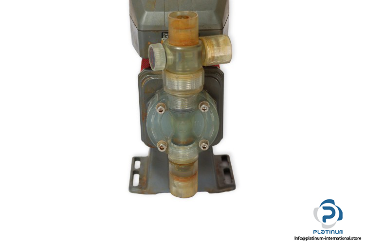 iwaki-EH-B10VC-100PY1-X-electromagnetic-metering-pump-(used)-2