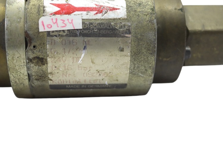 coax-D-016-NC-coaxial-valve-(used)-1