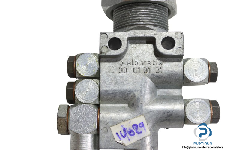 bielomatik-30-01-01-01-pneumatic-directional-valve-used-2