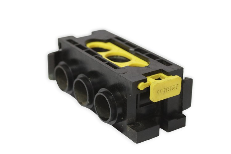 wabco-898-500-391-2-manifold-valve-used-2