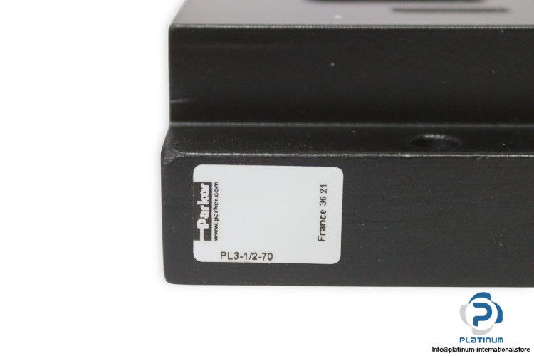 parker-PL3-1_2-70-manifold-block-(new)-(carton)-1