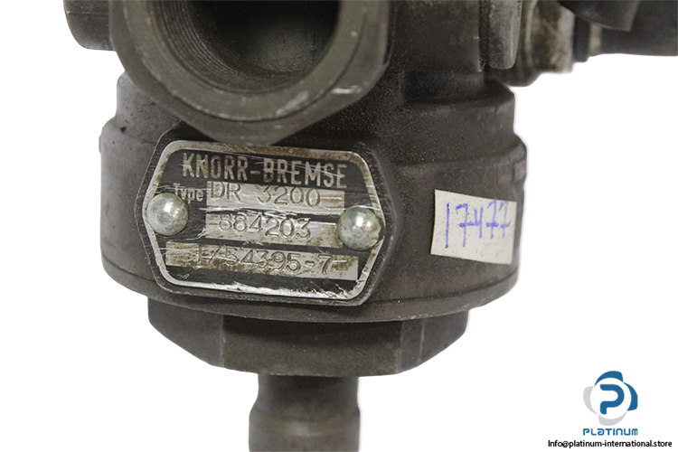 knorr-bremse-DR-3200-unloader-valve-(used)-1