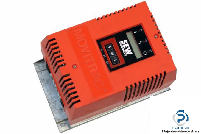 sew-movitrac-1006-403-4-00-inverter-drives3_675x450