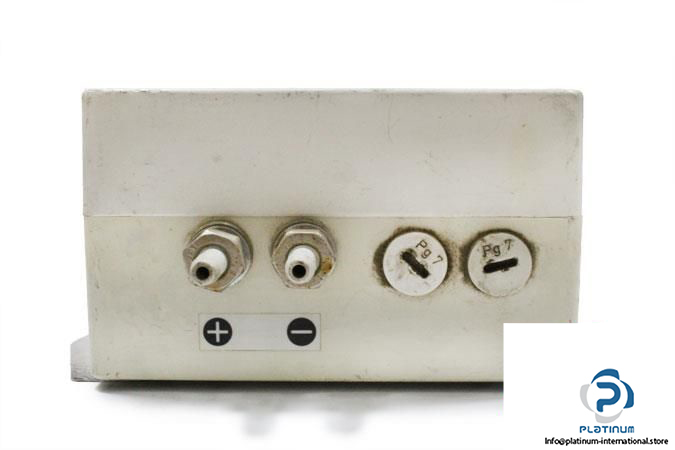 halstrup-walcher-pi-5-mbar-differential-pressure-transmitter4_675x450