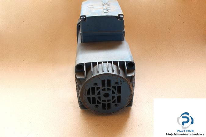 demag-zba-71-b-2-70271536-cylindrical-rotor-motor4_675x450