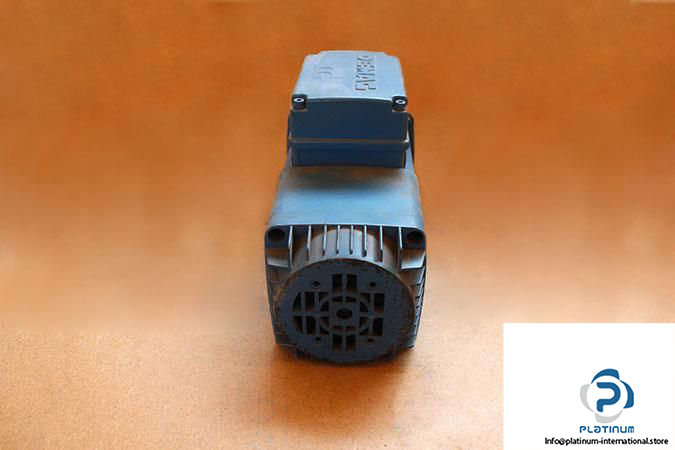 demag-zba-71-a-2-cylindrical-rotor-motor4_675x450