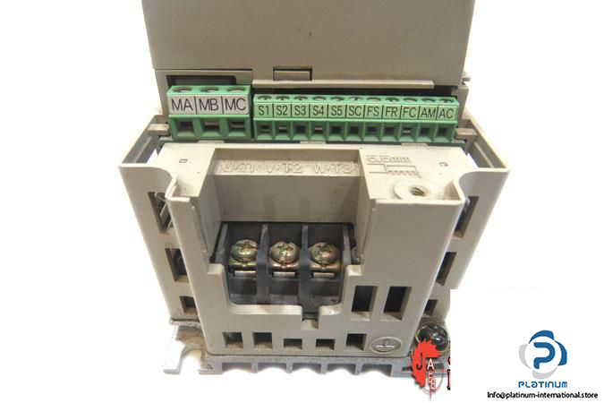 yaskawa-electric-cimr-j7acb0p2-inverter-5_675x450