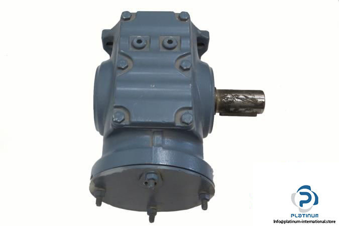 sew-s47a-helical-worm-gearmotor3_675x450