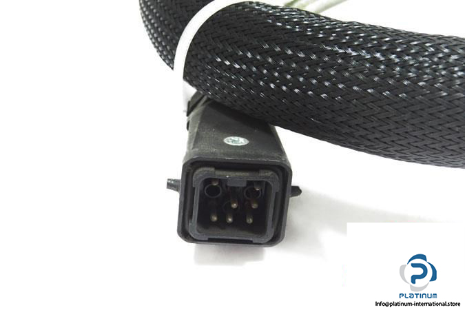 nordson-272838d-hot-melt-hose3_675x450