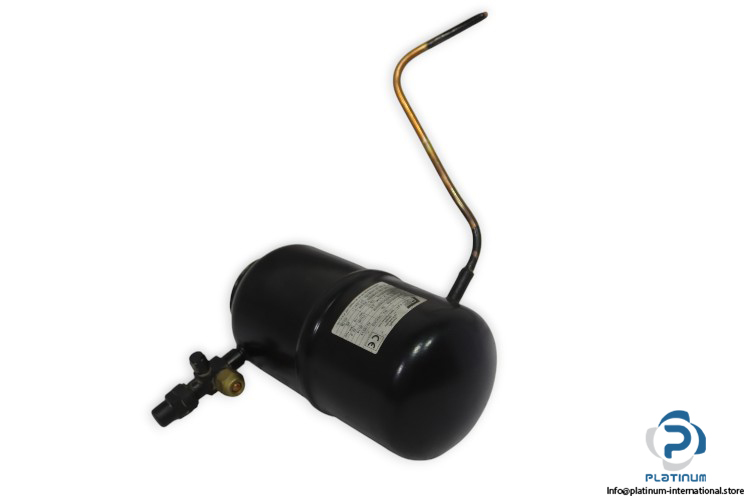 frigomec-RV-130X265-liquid-receiver-(used)-1