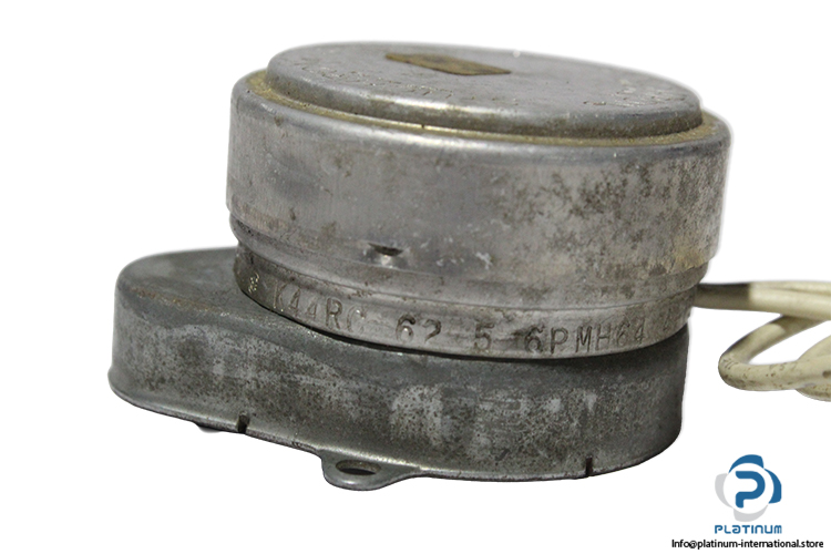 synchron-K44RC-62-5-6PMH64-4-75-gearmotor-(used)-3
