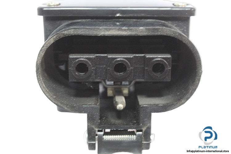 holec-C423A-socket-outlet-(New)-1