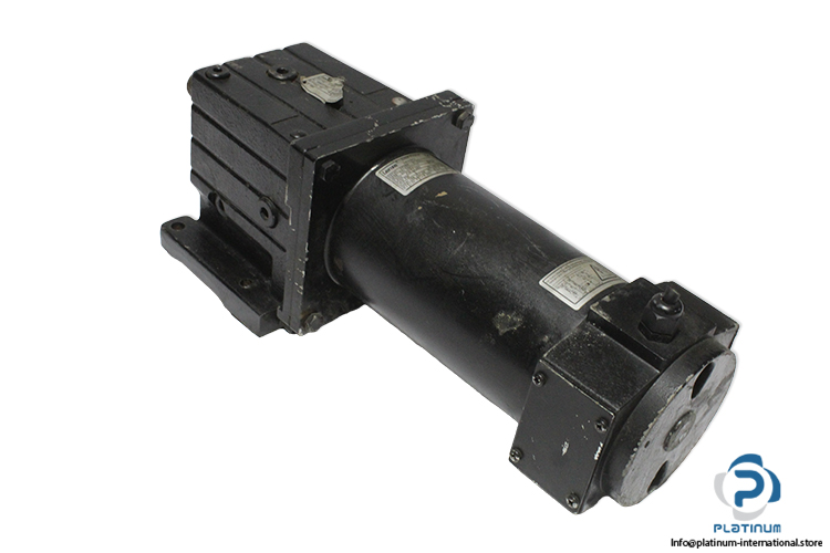 lenze-GST05-2PVBR-071C21-helical-gear-motor-(used)-1