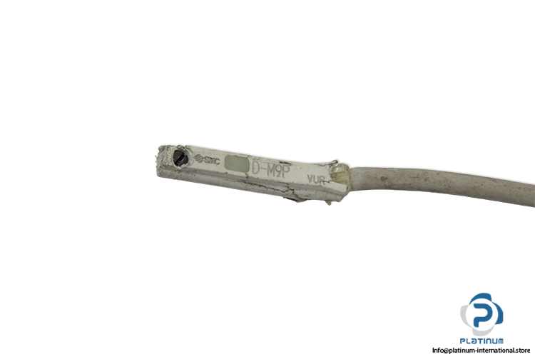 smc-D-M9P-3-pins-connector-solid-state-auto-switch-(used)-2