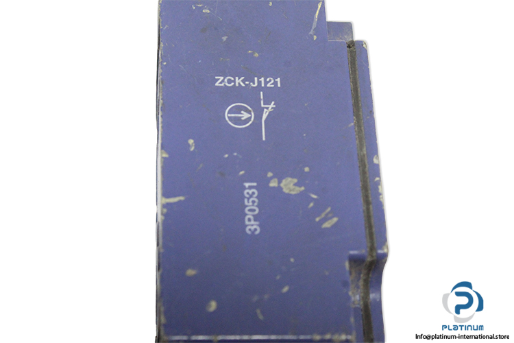 telemecanique-ZCK-J121-limit-switch-(Used)-3