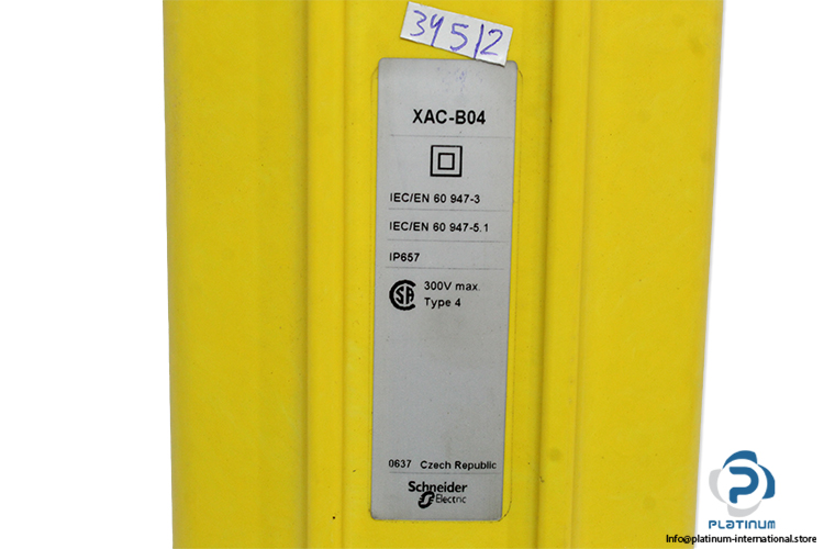 schneider-xac-b04-empty-pendant-control-station(new)-1