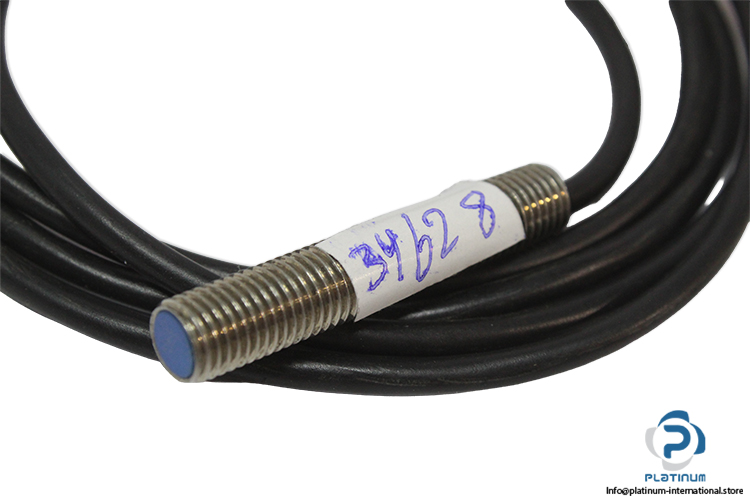 di-soric-dc-08-v-1.5-nslk-inductive-proximity-sensor(used)-3