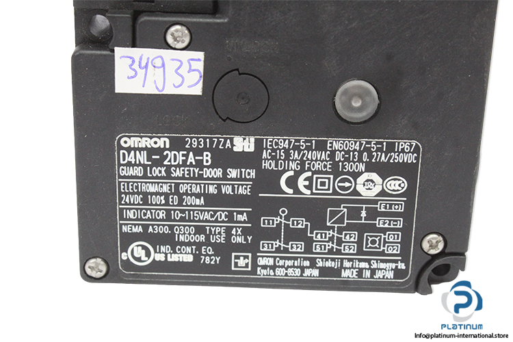 omron-d4nl-2dfa-b-guard-lock-safety-door-switch(new)-1