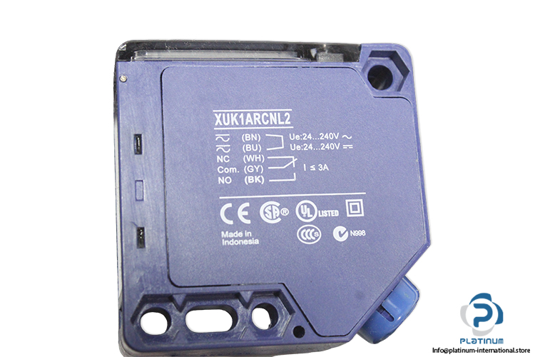 telemecanique-xuk1arcnl2-photoelectric-sensor(new)-1
