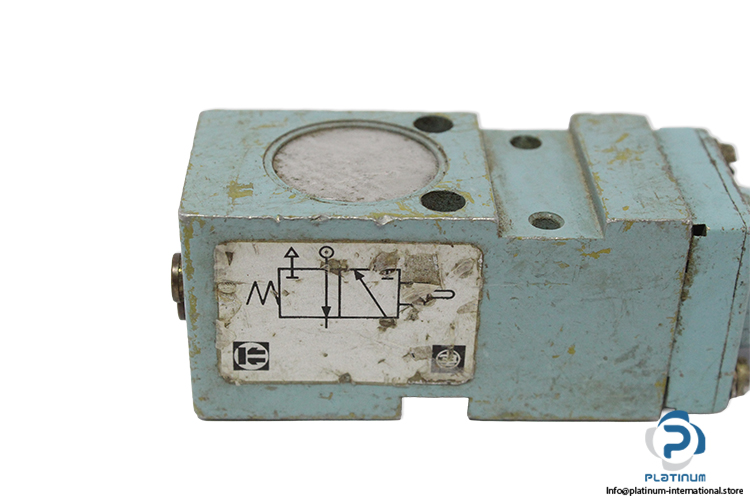 telemecanique-pxc-k121-limit-switch(used)-2