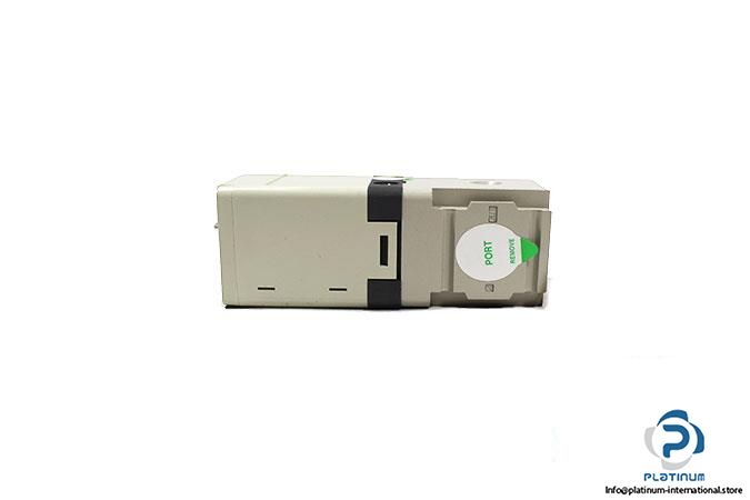 camozzi-er104-90ap-digital-pressure-regulator5_675x450