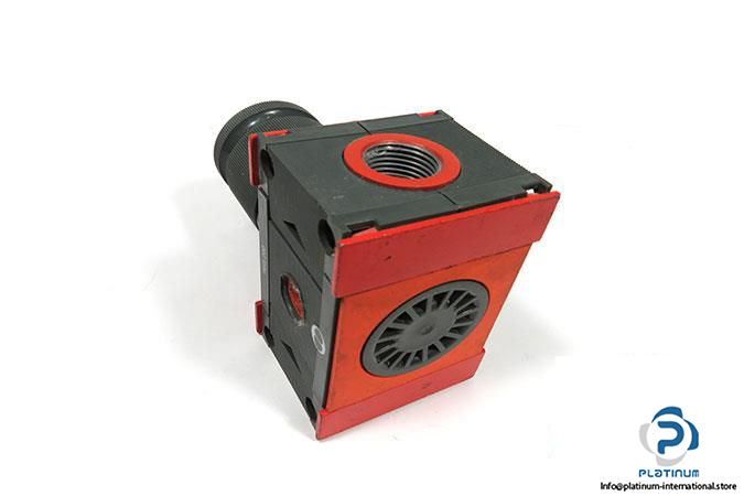 metal-work-reg-200-pressure-regulator3_675x450