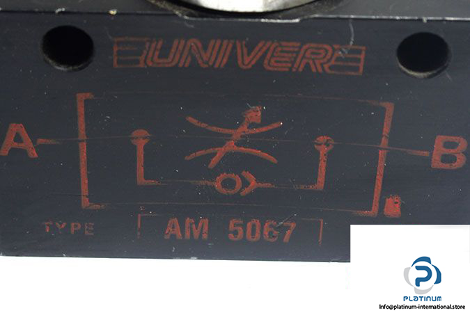 univer-am-5067-one-way-flow-control-valve-2