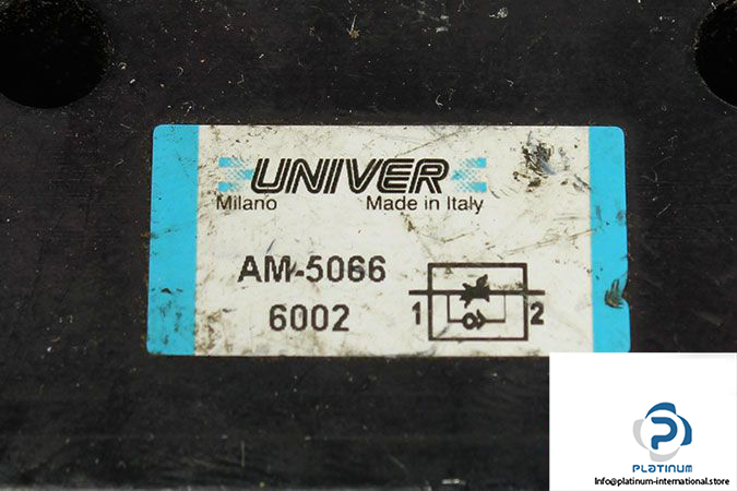 univer-am-5066-one-way-flow-control-valve-2