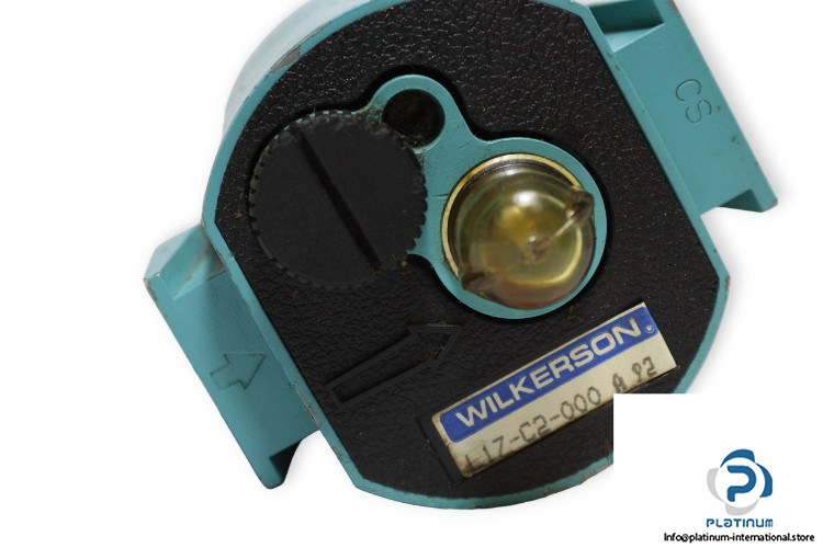 wilkerson-L17-C2-000-A-92-lubricator-used-2