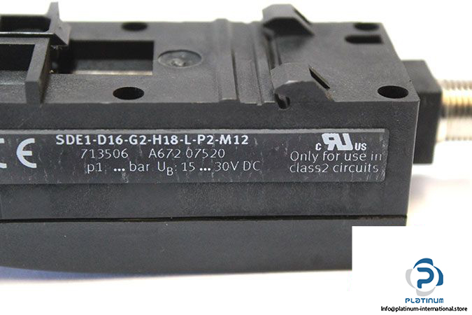 festo-sde1-d16-g2-h18-l-p2-m12-pressure-sensor-with-display-1