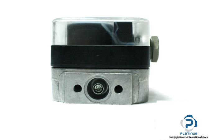 dungs-lgw-50-a4-differential-pressure-switch5_675x450
