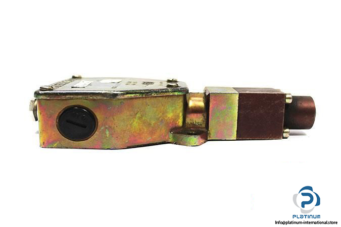 rexroth-hed-1-oa-40350-piston-type-pressure-switch3_675x450