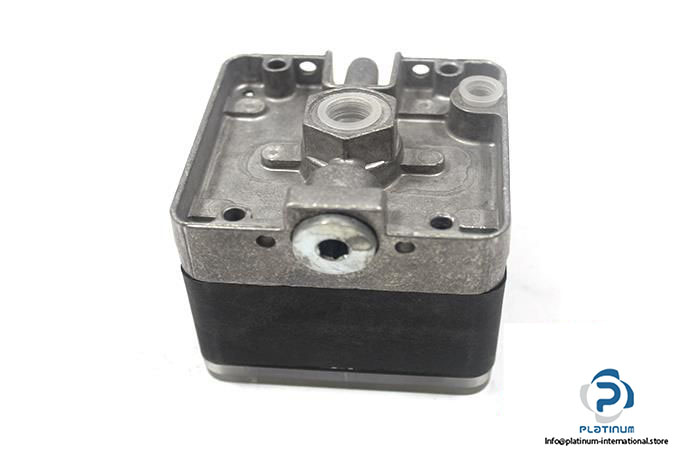 krom-schroder-dwg-500-gas-pressure-switch4_675x450