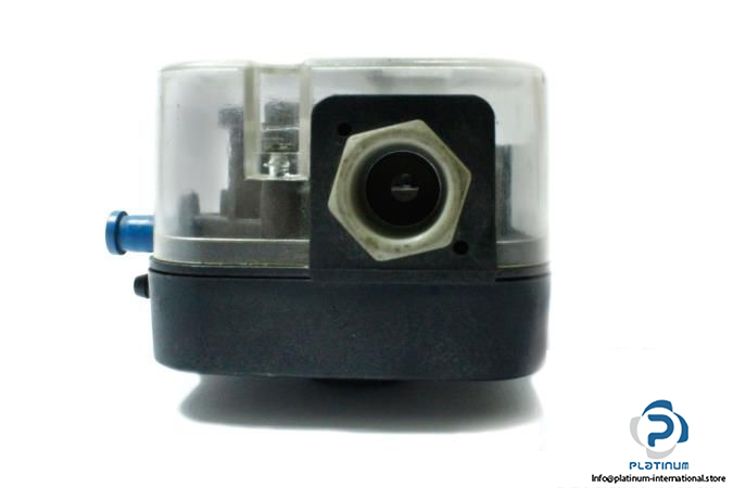 dungs-lgw-50-a2p-differential-pressure-switch3_675x450