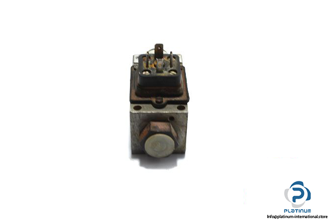 rexroth-hed-4-oa-16_50-k14-pressure-switch-3