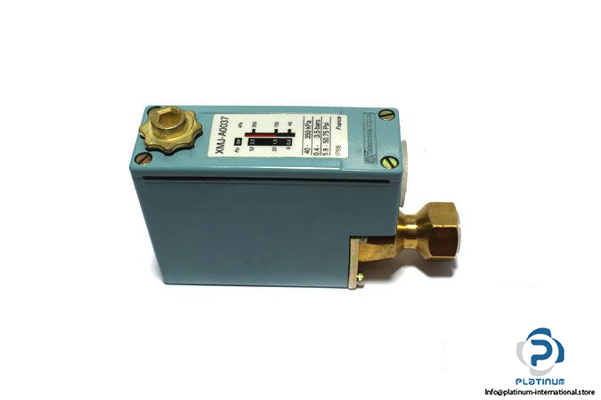 telemecanique-xmj-a0037-pressure-switch-3