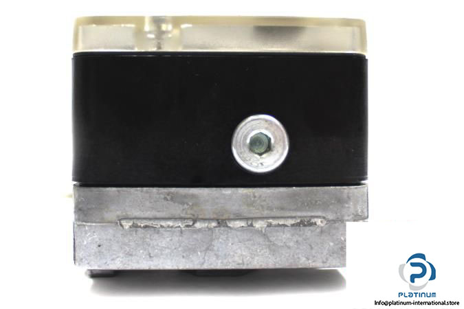 krom-schroder-dwg-10u-pressure-switch5_675x450