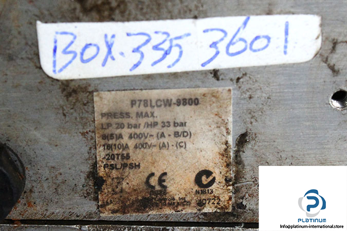 johnson-controls-P78LCW-9800-pressure-switch-(used)-2