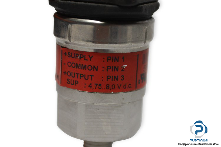 danfoss-AKS-32R-pressure-transmitter-used-5