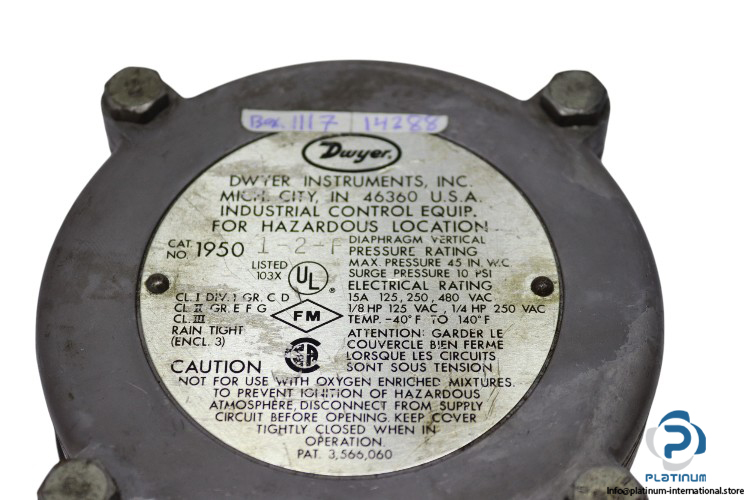 dwyer-1950-1-2-F-differential-pressure-switch-(Used)-1