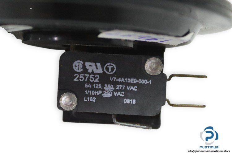 cleveland-control-RSS-495-342-air-pressure-switch-(new)-4