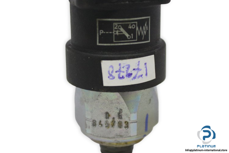 suco-845703-pressure-switch(used)-1
