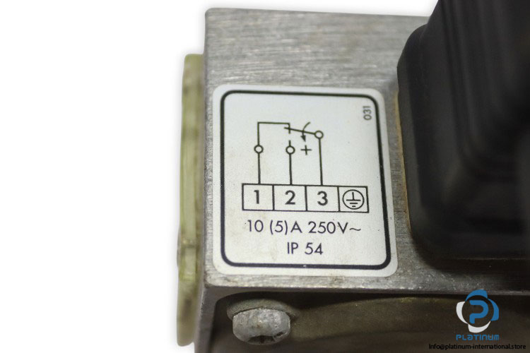 fema-DCM-1000-pressure-switch-(used)-1