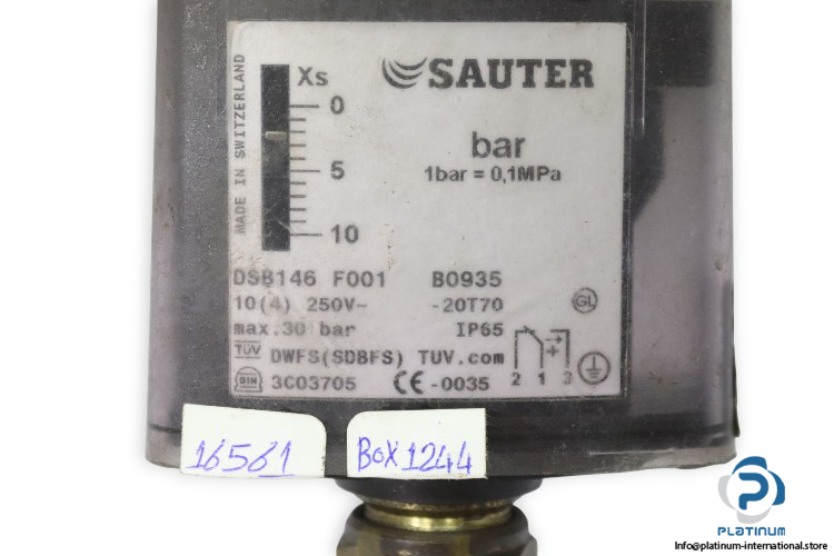 sauter-dsb146-f001-pressure-switch(used)-2
