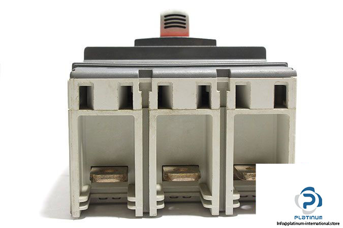 abb-tmax-xt3d-250-circuit-breaker-4-poles-2